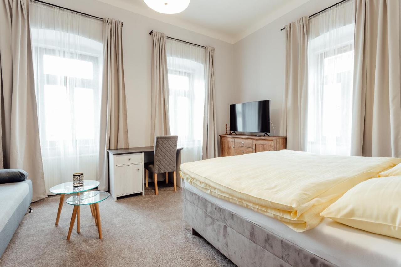 Botanicky Dvor Aparthotel Banská Štiavnica Exteriör bild
