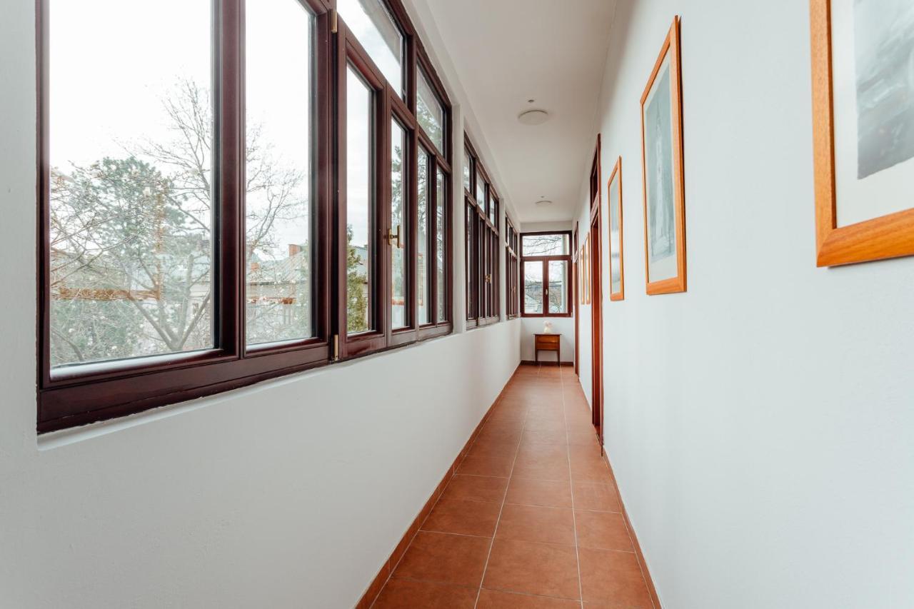 Botanicky Dvor Aparthotel Banská Štiavnica Exteriör bild