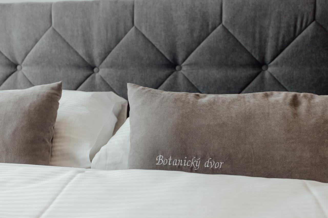 Botanicky Dvor Aparthotel Banská Štiavnica Exteriör bild