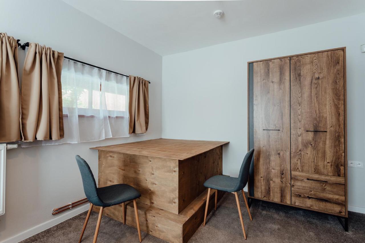 Botanicky Dvor Aparthotel Banská Štiavnica Exteriör bild