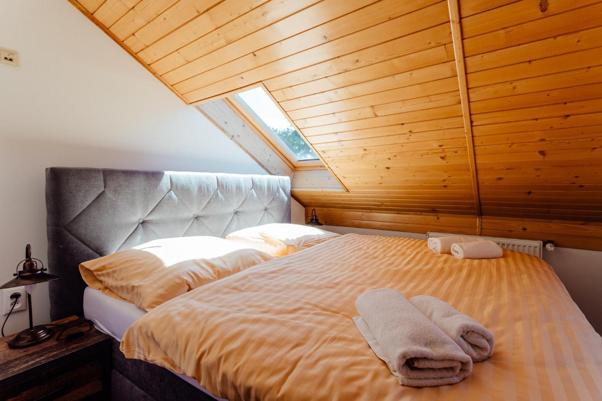 Botanicky Dvor Aparthotel Banská Štiavnica Exteriör bild
