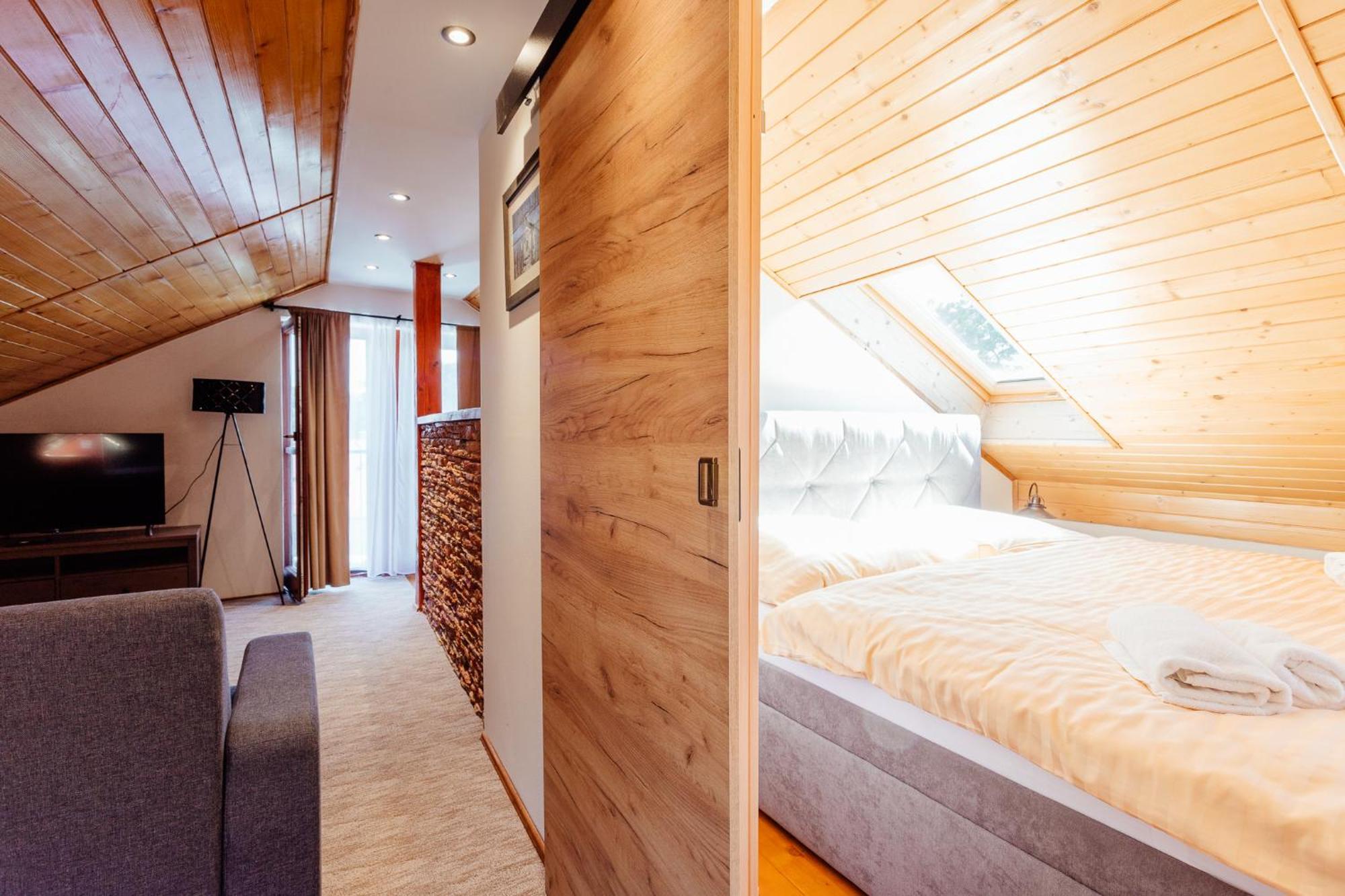 Botanicky Dvor Aparthotel Banská Štiavnica Exteriör bild