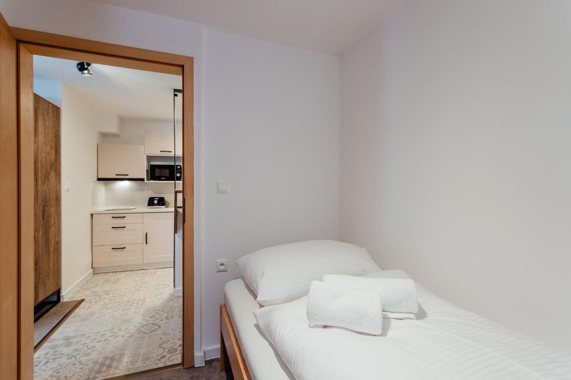 Botanicky Dvor Aparthotel Banská Štiavnica Exteriör bild