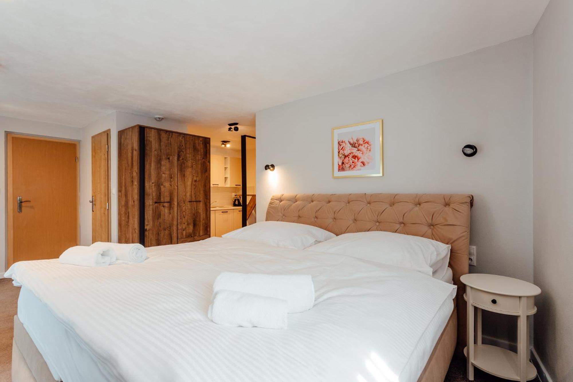 Botanicky Dvor Aparthotel Banská Štiavnica Exteriör bild
