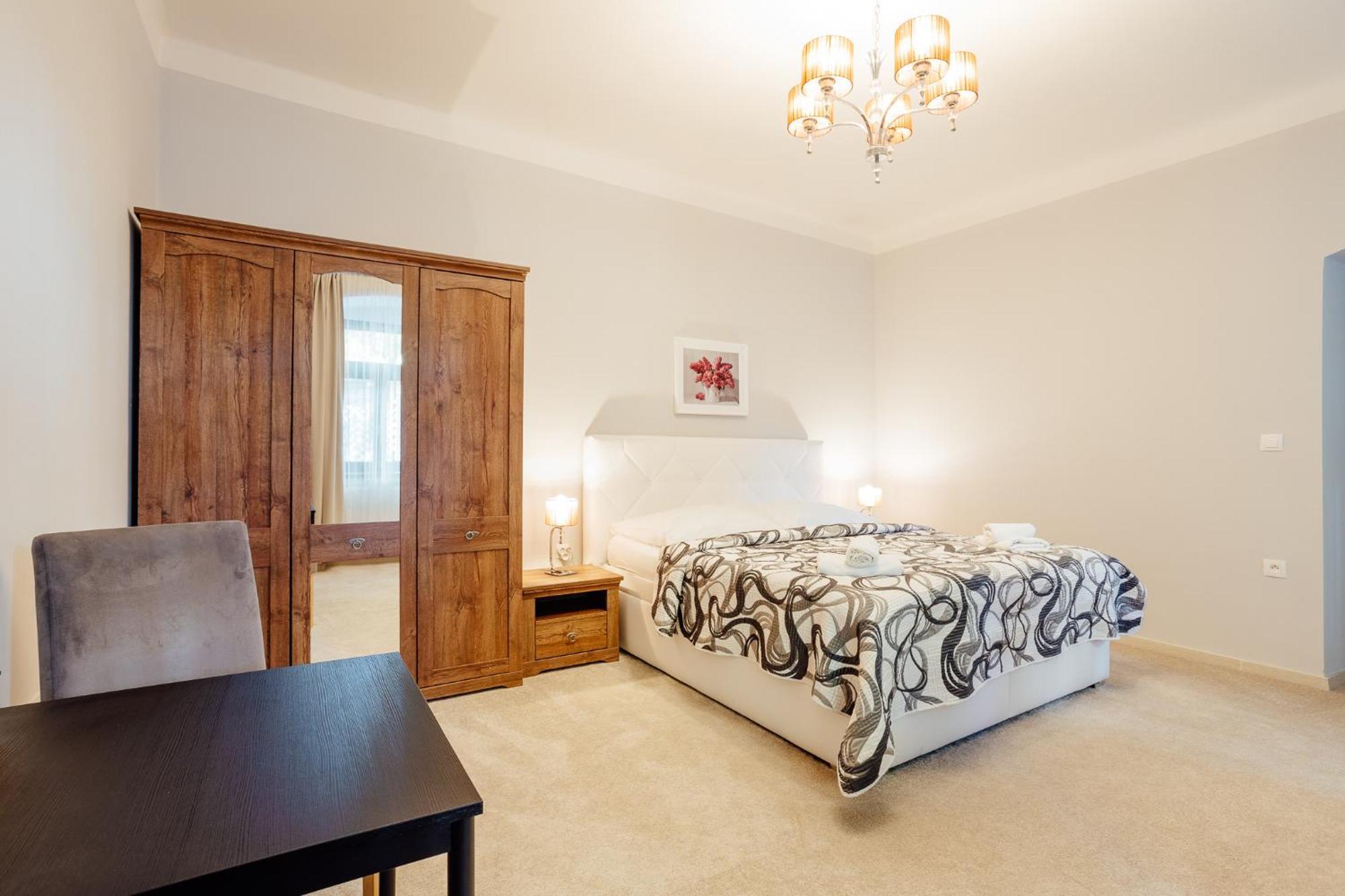 Botanicky Dvor Aparthotel Banská Štiavnica Exteriör bild